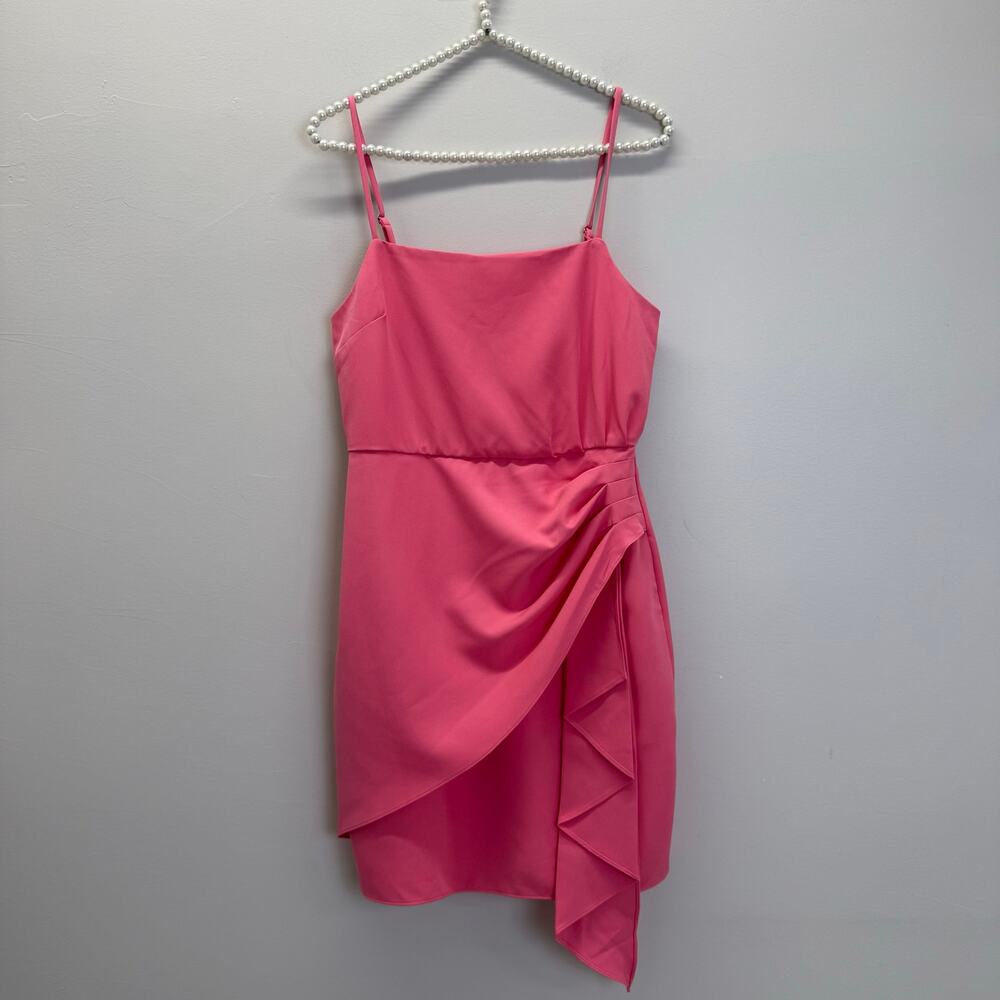 BCBGeneration
Fitted Mini Bodycon Dress💜 - Picture 4 of 9